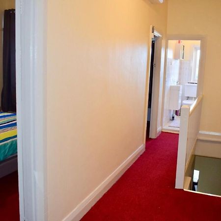 סידני Comfortable 3 Bedroom Apartment In Trendy Haberfield מראה חיצוני תמונה