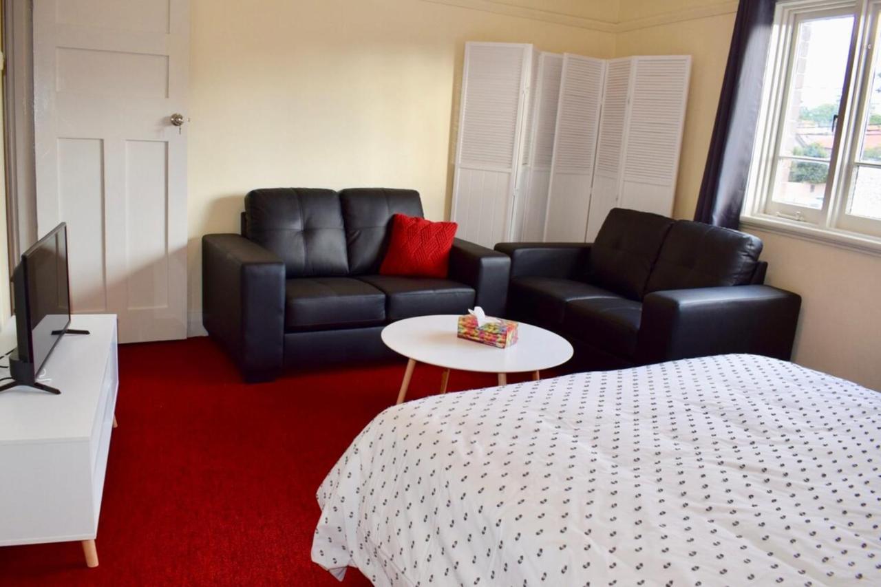 סידני Comfortable 3 Bedroom Apartment In Trendy Haberfield מראה חיצוני תמונה