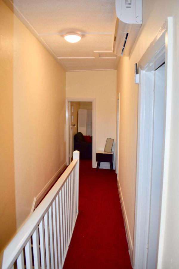 סידני Comfortable 3 Bedroom Apartment In Trendy Haberfield מראה חיצוני תמונה
